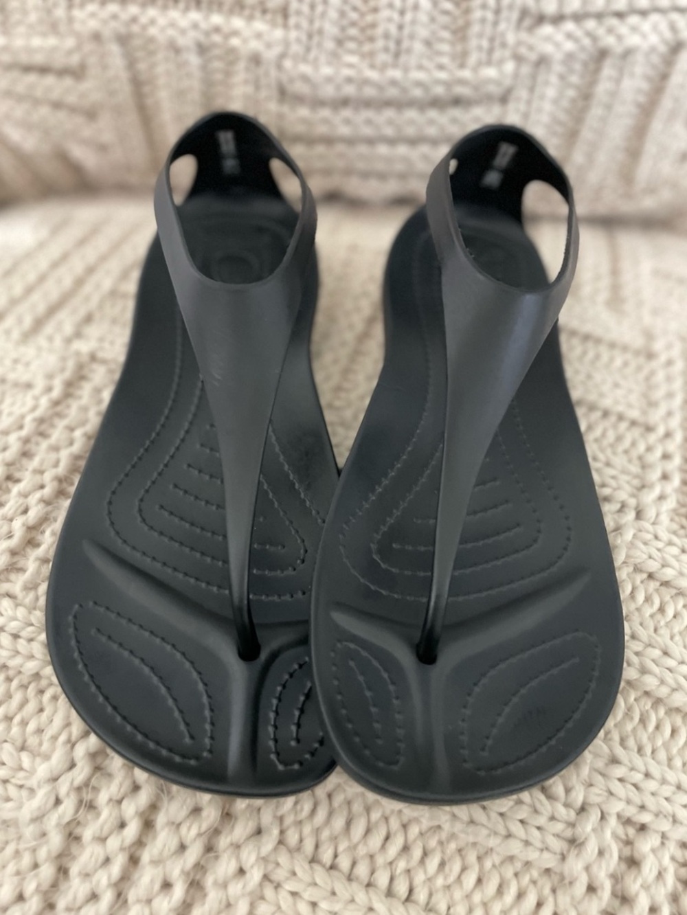 Crocs Sexi Serena Flip Sandals Size 9 Black